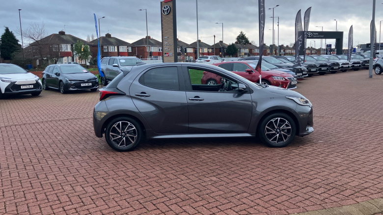 Toyota Yaris 1.5 Hybrid Design 5dr CVT Hybrid Hatchback